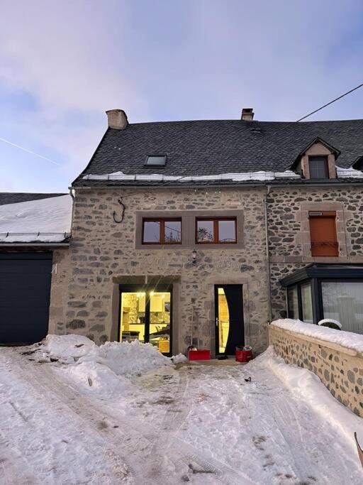 Joli Gite Au Coeur Du Cezallier 3Etoiles Villa Landeyrat Екстериор снимка